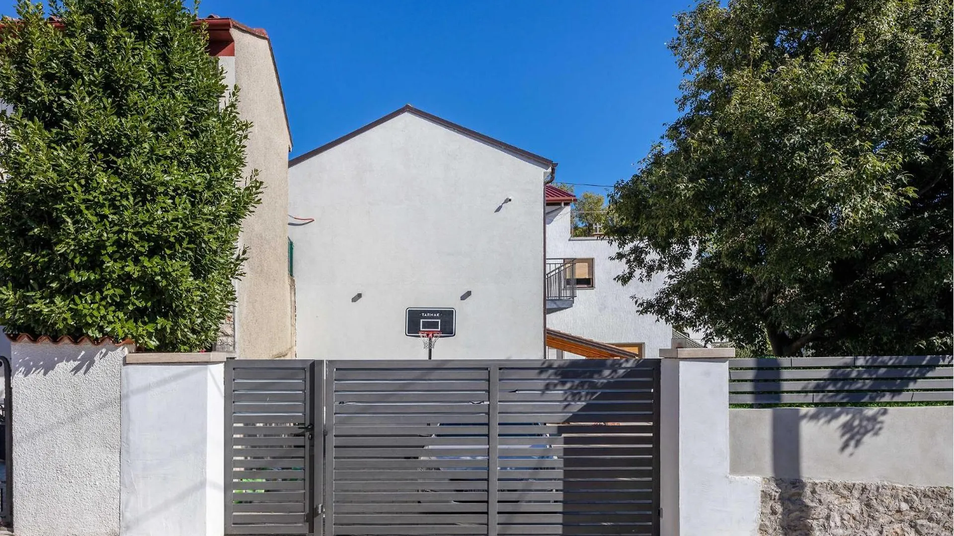 2 Bedroom Awesome Home In Novi Vinodolski